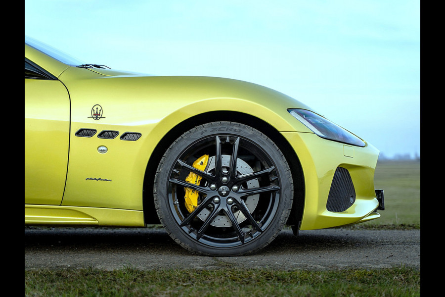 Maserati GranCabrio 4.7 Sport | AM Kleur | 1-1 | Carbon | Carplay