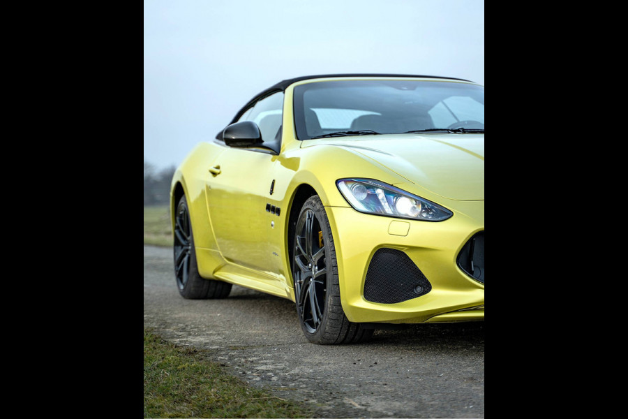 Maserati GranCabrio 4.7 Sport | AM Kleur | 1-1 | Carbon | Carplay