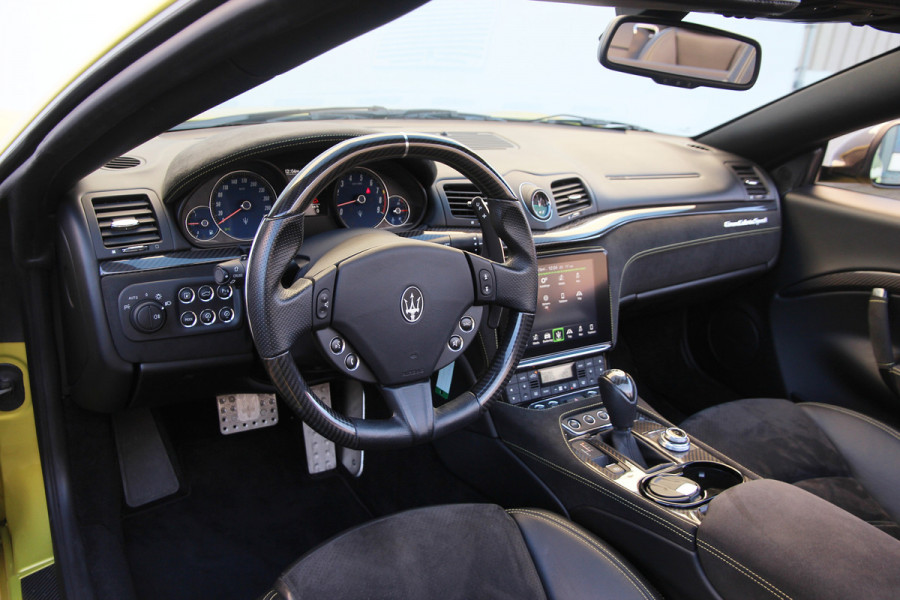 Maserati GranCabrio 4.7 Sport | AM Kleur | 1-1 | Carbon | Carplay