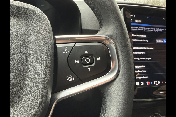 Volvo XC40 Recharge Core 70 kWh | SOH 91.5% | Apple Carplay | Trekhaak | Stoel/Stuurverw.