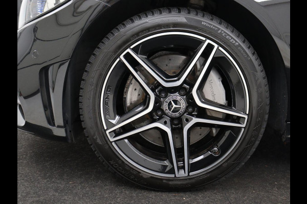 Mercedes-Benz C-Klasse 300e AMG Limited | Panoramadak | 360 Camera | Stoelverwarming | Trekhaak | Carplay | Leder/Alcantara | Sfeerverlichting | Navigatie | Cruise control | Park Assist |