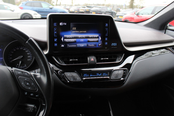 Toyota C-HR 1.8 Hybrid Executive / Trekhaak / Bruin leder / Camera / 18 inch / Led Koplampen / Stoelverwarming