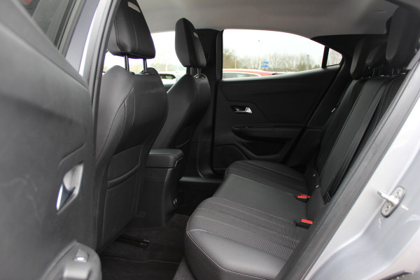 Opel Mokka 1.2 Turbo GS Line / Trekhaak / Camera / CarPlay / LED Koplampen / 17'' / Navigatie / DAB / Dodehoek / Cruise Control