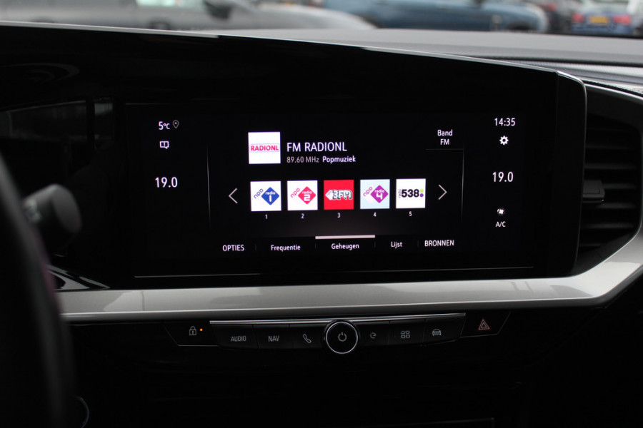 Opel Mokka 1.2 Turbo GS Line / Trekhaak / Camera / CarPlay / LED Koplampen / 17'' / Navigatie / DAB / Dodehoek / Cruise Control