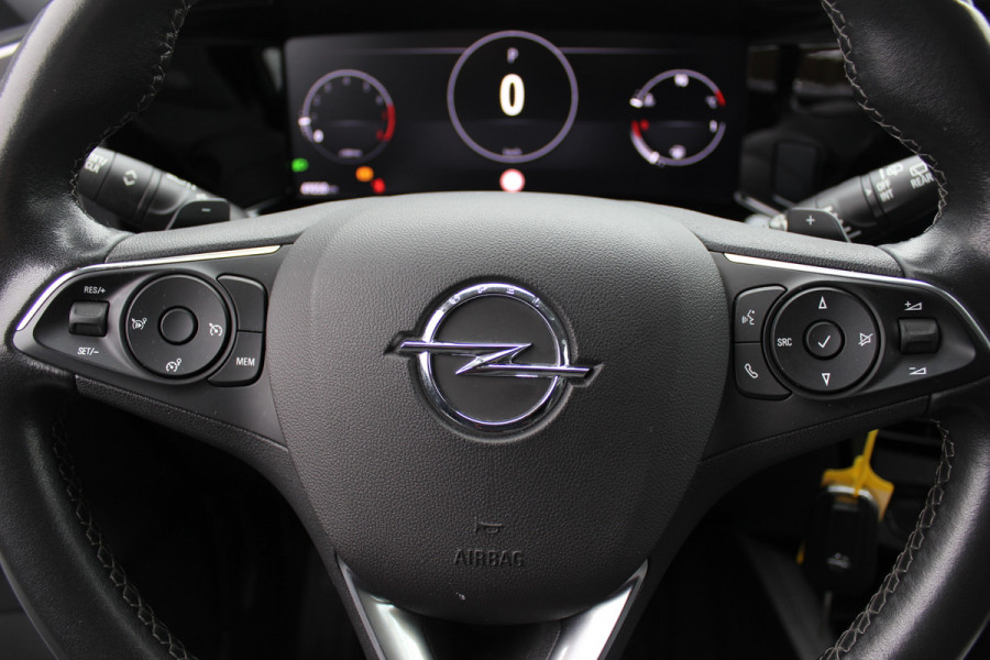 Opel Mokka 1.2 Turbo GS Line / Trekhaak / Camera / CarPlay / LED Koplampen / 17'' / Navigatie / DAB / Dodehoek / Cruise Control