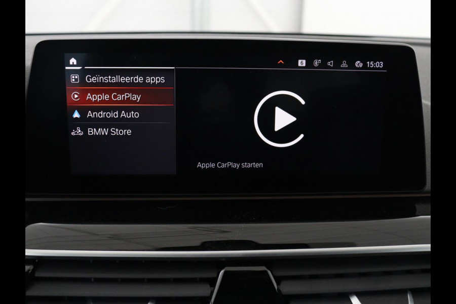 BMW 5 Serie 520i M Sport | Nappaleder | Head-Up | Stoelverwarming | Camera | Carplay | Sfeerverlichting | 20'' | Live Cockpit | Navigatie | Park Assist | Full LED