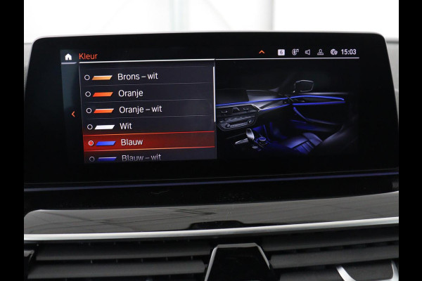 BMW 5 Serie 520i M Sport | Nappaleder | Head-Up | Stoelverwarming | Camera | Carplay | Sfeerverlichting | 20'' | Live Cockpit | Navigatie | Park Assist | Full LED