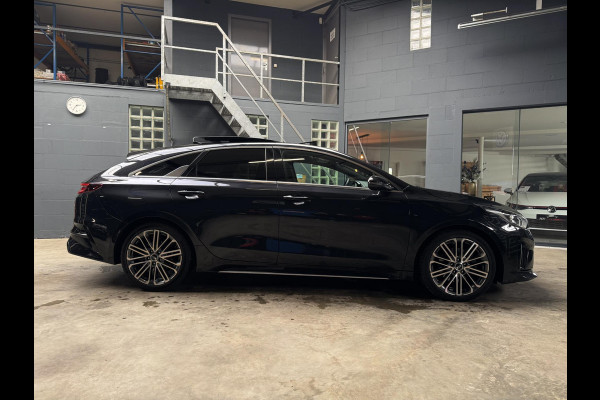 Kia ProCeed 1.5 T-GDI 160PK GT-PlusLine PANO-MEMORY-BTW