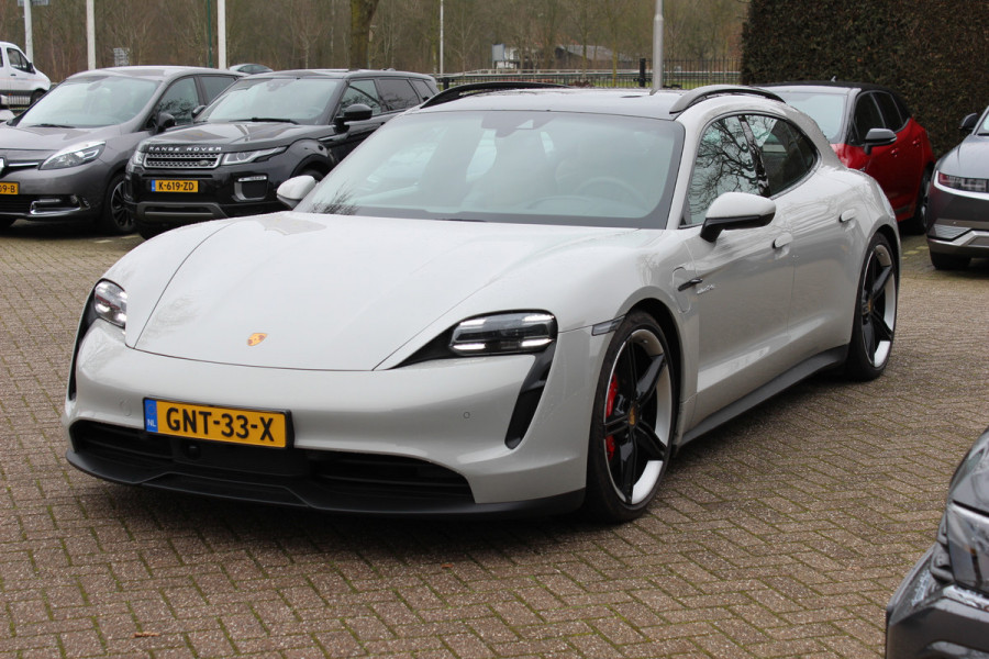 Porsche Taycan Sport Turismo 4S 93 kWh / Panoramadak / 360Camera / Head-up / Accu Performance+ / 21'' / Achterasbesturing / Luchtvering / Keyless / Stoel+Stuurverwarming / DAB / ACC