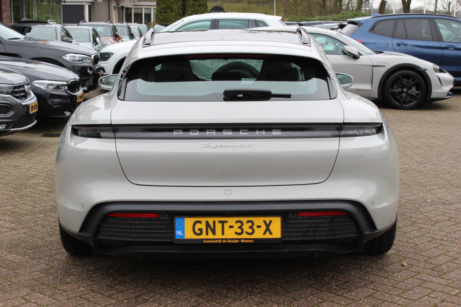 Porsche Taycan Sport Turismo 4S 93 kWh / Panoramadak / 360Camera / Head-up / Accu Performance+ / 21'' / Achterasbesturing / Luchtvering / Keyless / Stoel+Stuurverwarming / DAB / ACC