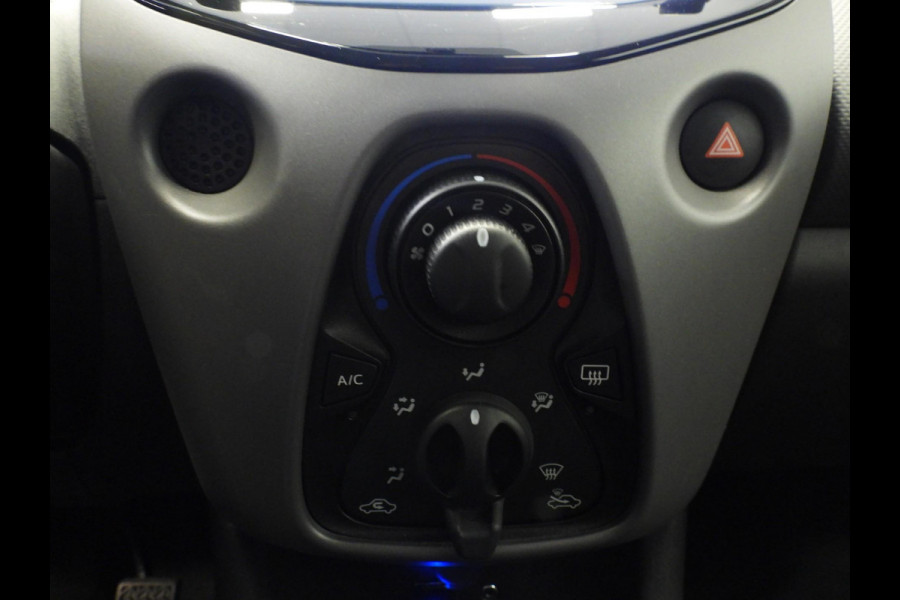 Peugeot 108 1.0 e-VTi Techno Dynamic NAVI-APP/CAMERA/AIRCO/BLUETOOTH!