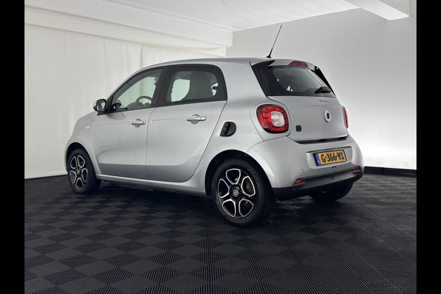 Smart Forfour EQ Business Solution 18 kWh [ 3-Fase ] {SOH-89%} (INCL-BTW) Aut. *NAVI-FULLMAP | LEATHER | ECC | CRUISE | HEATED-COMFORT-SEATS | 15"ALU*
