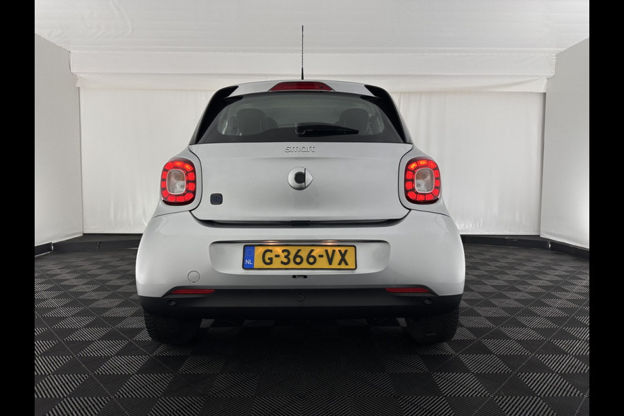 Smart Forfour EQ Business Solution 18 kWh [ 3-Fase ] {SOH-89%} (INCL-BTW) Aut. *NAVI-FULLMAP | LEATHER | ECC | CRUISE | HEATED-COMFORT-SEATS | 15"ALU*