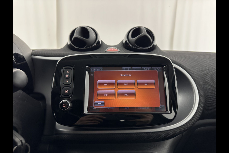 Smart Forfour EQ Business Solution 18 kWh [ 3-Fase ] {SOH-89%} (INCL-BTW) Aut. *NAVI-FULLMAP | LEATHER | ECC | CRUISE | HEATED-COMFORT-SEATS | 15"ALU*