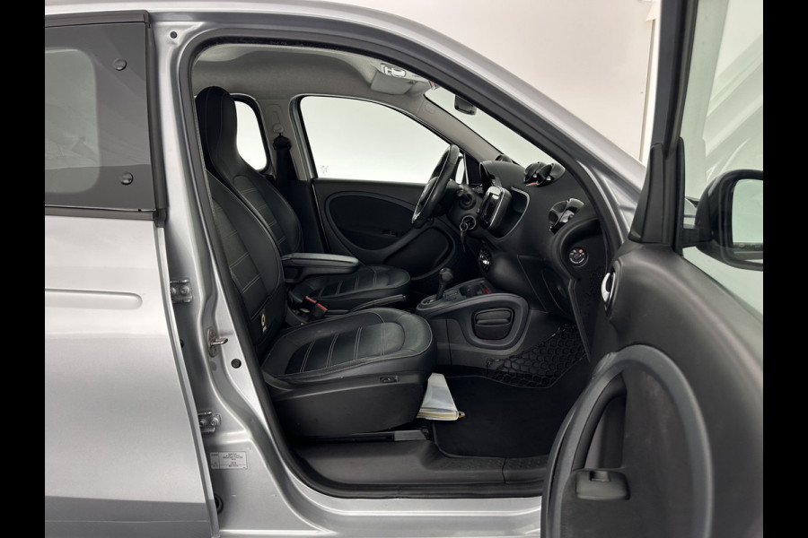Smart Forfour EQ Business Solution 18 kWh [ 3-Fase ] {SOH-89%} (INCL-BTW) Aut. *NAVI-FULLMAP | LEATHER | ECC | CRUISE | HEATED-COMFORT-SEATS | 15"ALU*
