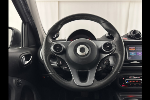 Smart Forfour EQ Business Solution 18 kWh [ 3-Fase ] {SOH-89%} (INCL-BTW) Aut. *NAVI-FULLMAP | LEATHER | ECC | CRUISE | HEATED-COMFORT-SEATS | 15"ALU*