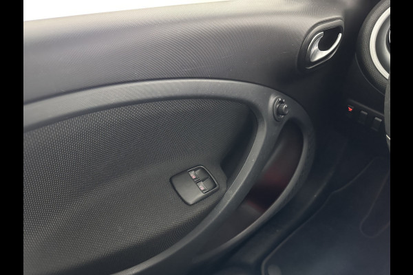 Smart Forfour EQ Business Solution 18 kWh [ 3-Fase ] {SOH-89%} (INCL-BTW) Aut. *NAVI-FULLMAP | LEATHER | ECC | CRUISE | HEATED-COMFORT-SEATS | 15"ALU*