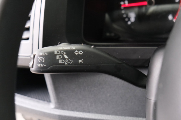 Volkswagen Transporter 2.0 TDI L2H1 - N.A.P. Airco, Cruise, Trekhaak.