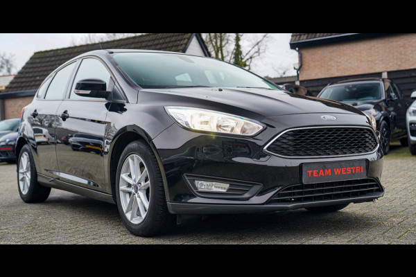Ford Focus 1.6 TI-VCT Titanium | Cruise Control | AC | Multimedia