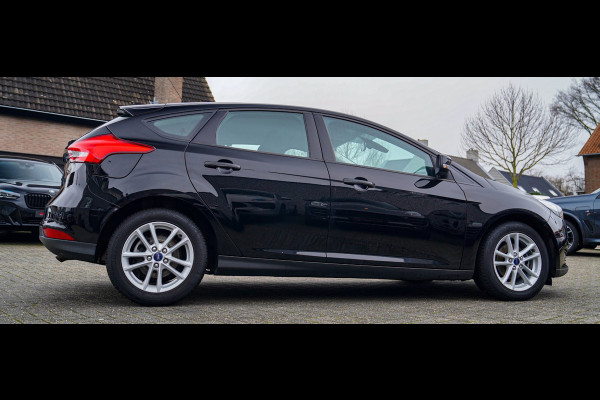 Ford Focus 1.6 TI-VCT Titanium | Cruise Control | AC | Multimedia