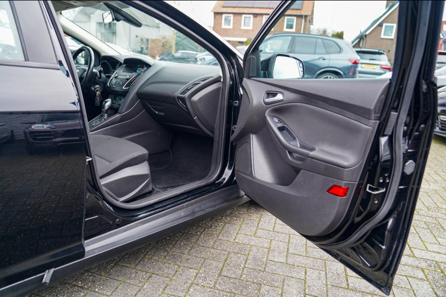 Ford Focus 1.6 TI-VCT Titanium | Cruise Control | AC | Multimedia