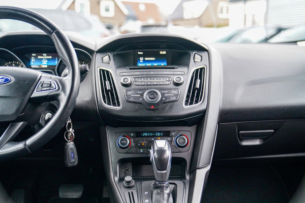 Ford Focus 1.6 TI-VCT Titanium | Cruise Control | AC | Multimedia