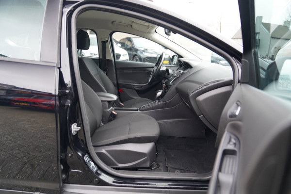 Ford Focus 1.6 TI-VCT Titanium | Cruise Control | AC | Multimedia