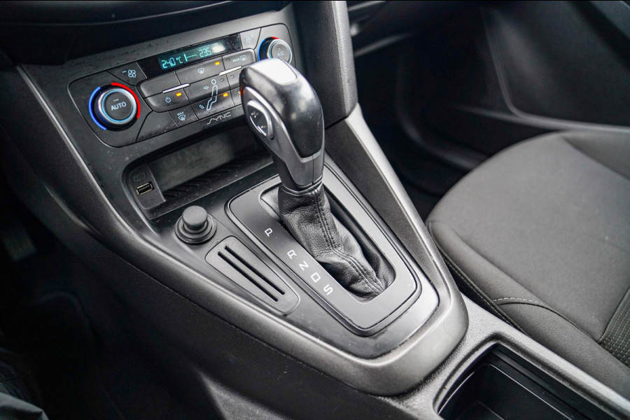 Ford Focus 1.6 TI-VCT Titanium | Cruise Control | AC | Multimedia