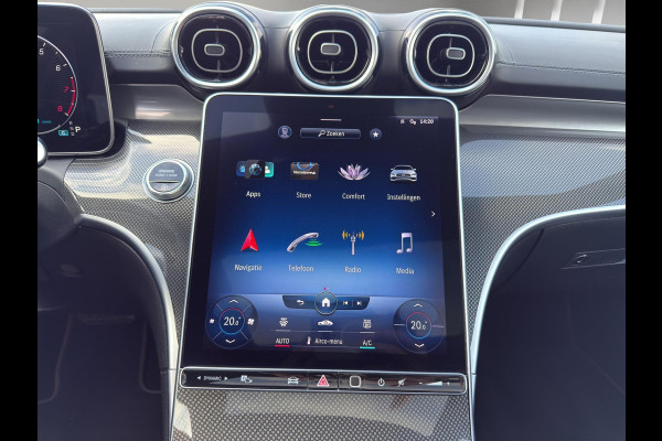 Mercedes-Benz C-Klasse 180 AMG Line | 19"| Panoramadak | Camera | Keyless | Led | Sfeer |