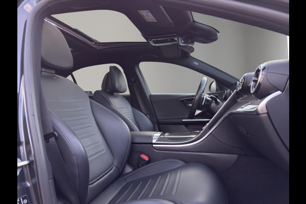 Mercedes-Benz C-Klasse 180 AMG Line | 19"| Panoramadak | Camera | Keyless | Led | Sfeer |