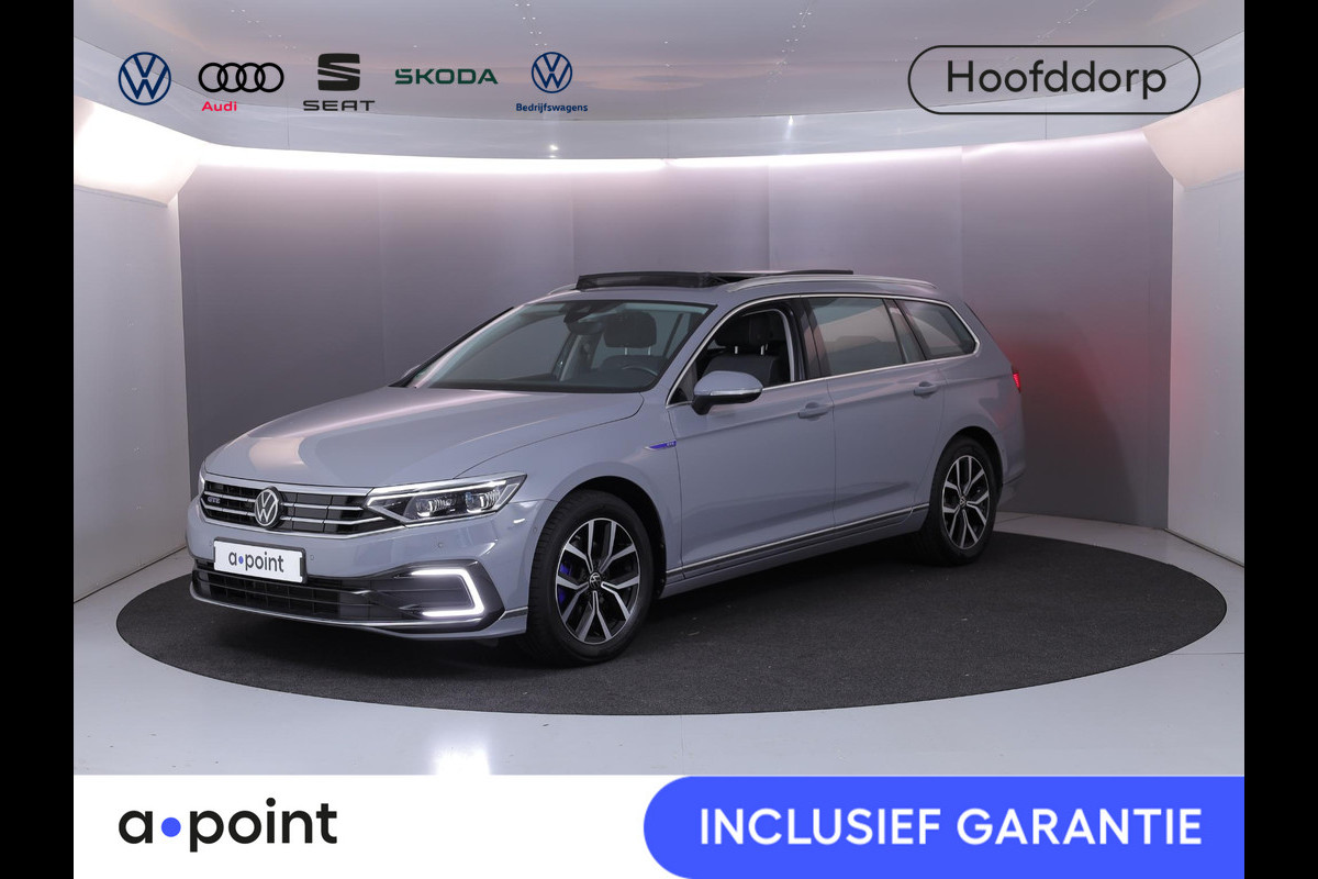 Volkswagen Passat 1.4 TSI PHEV GTE Business 218 pk Automaat (DSG) | Navigatie | Panoramadak | Parkeersensoren (Park assist) | Rondomzicht camera | Stoelverwarming v/a |