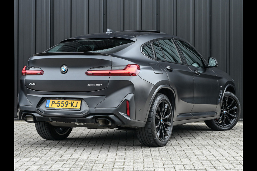 BMW X4 xDrive 20i High Executive M-Sport Pro | Panoramadak | NL-auto | Carbon pakket | Comfort Access | BMW Laser | Stoel- en stuurwiel verwarming | Hifi | Ambiance interieur | Trekhaak