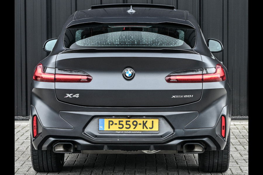 BMW X4 xDrive 20i High Executive M-Sport Pro | Panoramadak | NL-auto | Carbon pakket | Comfort Access | BMW Laser | Stoel- en stuurwiel verwarming | Hifi | Ambiance interieur | Trekhaak
