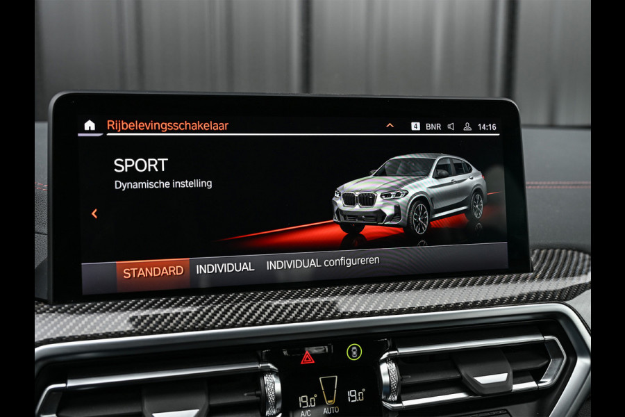 BMW X4 xDrive 20i High Executive M-Sport Pro | Panoramadak | NL-auto | Carbon pakket | Comfort Access | BMW Laser | Stoel- en stuurwiel verwarming | Hifi | Ambiance interieur | Trekhaak