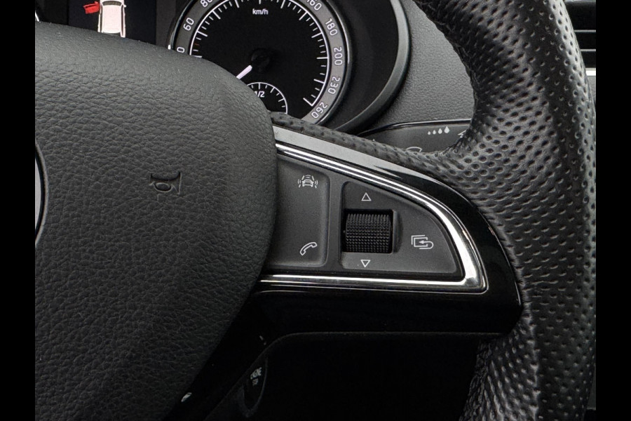 Škoda Octavia Combi 1.0 TSI Greentech Style Business NL-AUTO | PANODAK | TREKHAAK | LUXE BEKLEDING