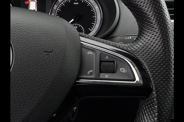 Škoda Octavia Combi 1.0 TSI Greentech Style Business NL-AUTO | PANODAK | TREKHAAK | LUXE BEKLEDING