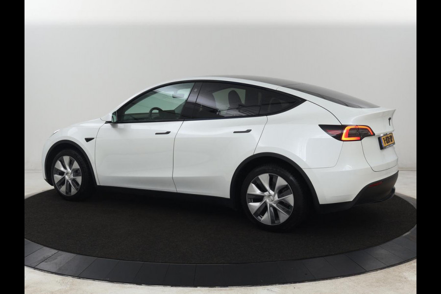 Tesla Model Y Long Range AWD 75 kWh | SOH 94% | Panoramadak | Autopilot | Stoelverwarming | Leder | 360 Camera | Achterbankverwarming | Keyless | Navigatie | Full LED