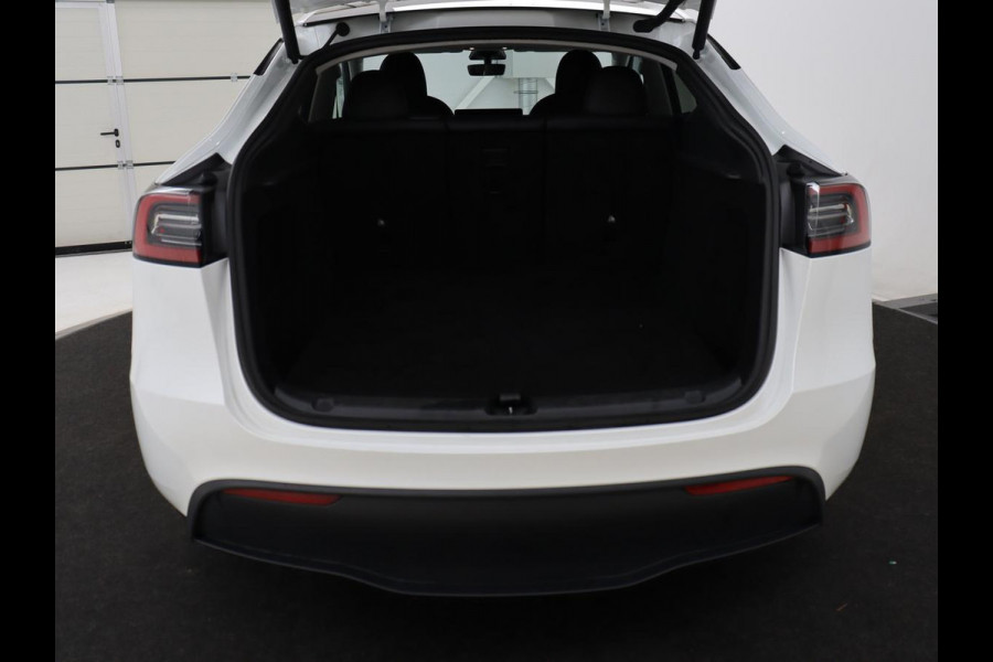 Tesla Model Y Long Range AWD 75 kWh | SOH 94% | Panoramadak | Autopilot | Stoelverwarming | Leder | 360 Camera | Achterbankverwarming | Keyless | Navigatie | Full LED
