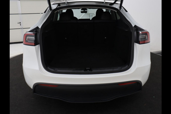 Tesla Model Y Long Range AWD 75 kWh | SOH 94% | Panoramadak | Autopilot | Stoelverwarming | Leder | 360 Camera | Achterbankverwarming | Keyless | Navigatie | Full LED