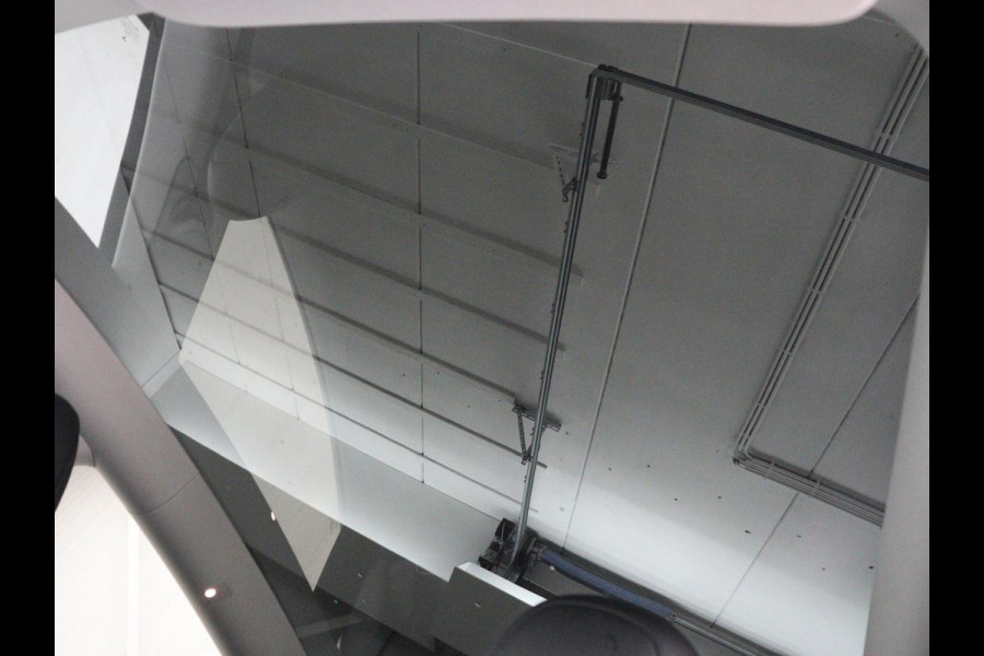 Tesla Model Y Long Range AWD 75 kWh | SOH 94% | Panoramadak | Autopilot | Stoelverwarming | Leder | 360 Camera | Achterbankverwarming | Keyless | Navigatie | Full LED