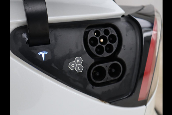 Tesla Model Y Long Range AWD 75 kWh | SOH 94% | Panoramadak | Autopilot | Stoelverwarming | Leder | 360 Camera | Achterbankverwarming | Keyless | Navigatie | Full LED