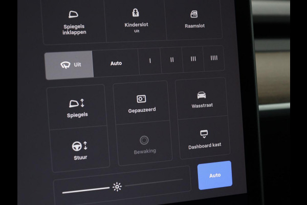 Tesla Model Y Long Range AWD 75 kWh | SOH 94% | Panoramadak | Autopilot | Stoelverwarming | Leder | 360 Camera | Achterbankverwarming | Keyless | Navigatie | Full LED