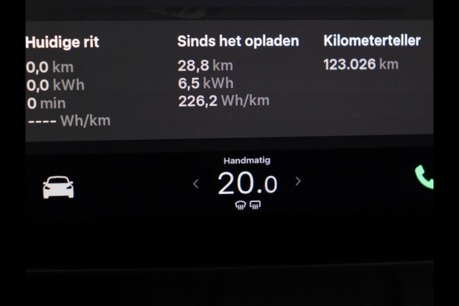 Tesla Model Y Long Range AWD 75 kWh | SOH 94% | Panoramadak | Autopilot | Stoelverwarming | Leder | 360 Camera | Achterbankverwarming | Keyless | Navigatie | Full LED