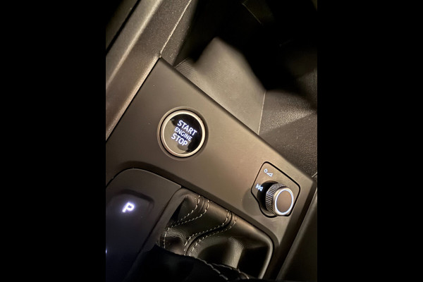 Audi A1 SPORTBACK 35 TFSI 2X S-LINE BLACK-LINE V-COCKPIT/NAVI/DAB/CARPLAY/SONOS/CRUISE///