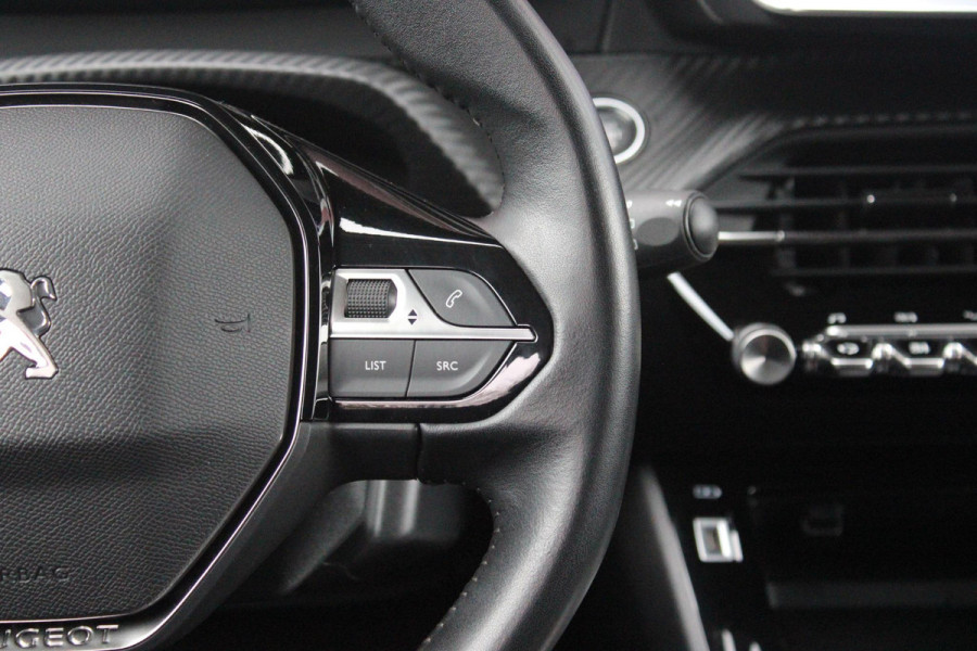 Peugeot 2008 1.2 100PK ALLURE PACK | TREKHAAK | NAVIGATIE | LED KOPLAMPEN | 3-D INSTRUMENTENPANEEL | KEYLESS ENTRY/START | ACHTERUITRIJ CAMERA | CLIMATE CONTROL | APPLE CARPLAY/ANDROID AUTO | CRUISE CONTROL | DAB+ RADIO | PARKEERSENSOREN VOOR + ACHTER |