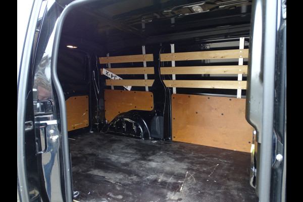 Peugeot e-Expert Standard Pro 75 kWh