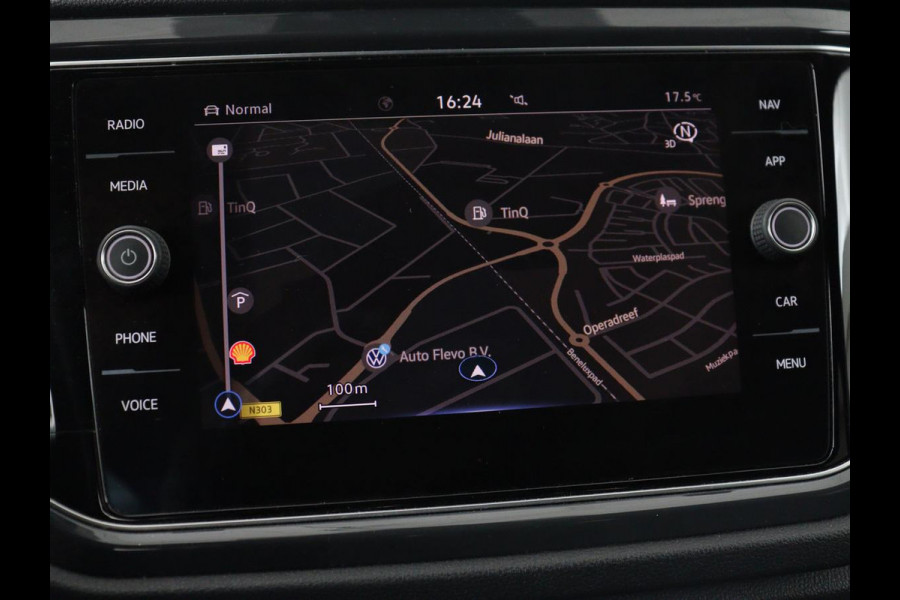 Volkswagen T-Roc 1.5 TSI Sport | Panoramadak | Adaptive cruise | Keyless | Carplay | Navigatie | Full LED | Virtual Cockpit | Climate control | Parkeerhulp | Bluetooth