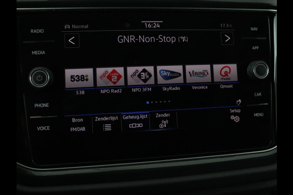 Volkswagen T-Roc 1.5 TSI Sport | Panoramadak | Adaptive cruise | Keyless | Carplay | Navigatie | Full LED | Virtual Cockpit | Climate control | Parkeerhulp | Bluetooth