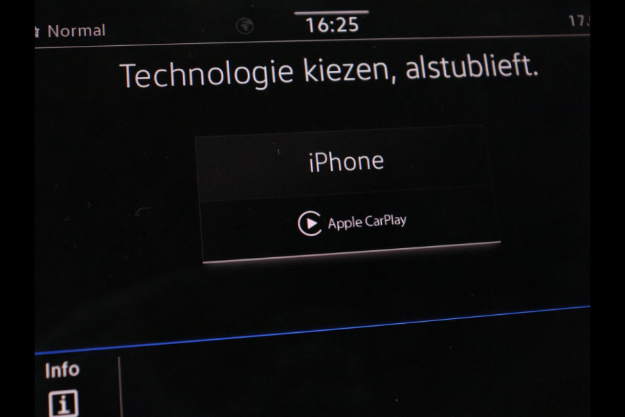 Volkswagen T-Roc 1.5 TSI Sport | Panoramadak | Adaptive cruise | Keyless | Carplay | Navigatie | Full LED | Virtual Cockpit | Climate control | Parkeerhulp | Bluetooth