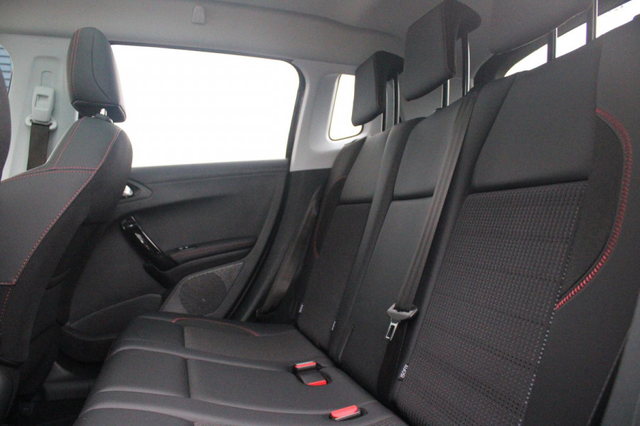 Peugeot 2008 1.2 130PK AUTOMAAT GT-LINE | AFNEEMBARE TREKHAAK | PANORAMA DAK | STOEL VERWARMING | LICHTMETALEN VELGEN 17" | ALL SEASON BANDEN | CLIMATE CONTROL | CRUISE CONTROL | NAVIGATIE | APPLE CARPLAY/ANDROID AUTO | ACHTERUITRIJ CAMERA | EERSTE EIGENAAR! |